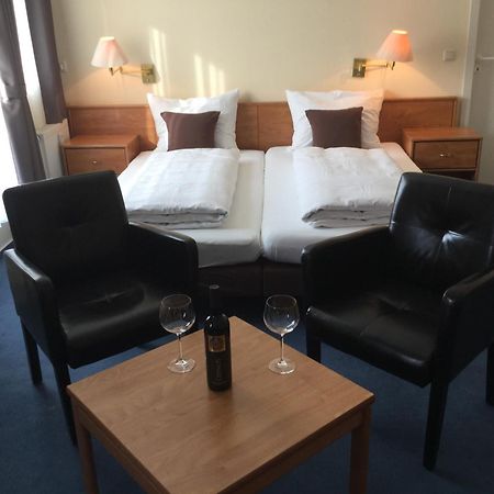 Sunibel Inn Reinheim Buitenkant foto